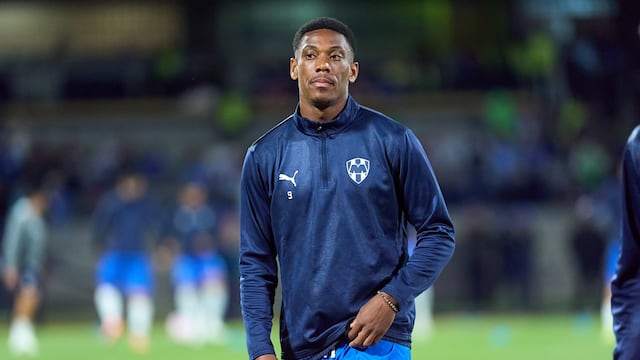 ¡Como Gignac! Revelan que Anthony Martial habría buscado al hipnotizador John Milton para terminar sequía goleadora.