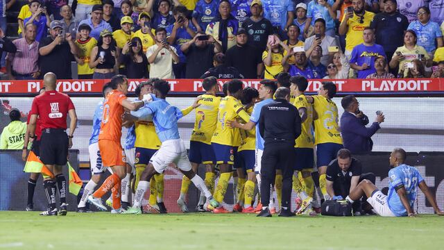 Americanistas subieron hasta un palco para pelear con fans del Pachuca