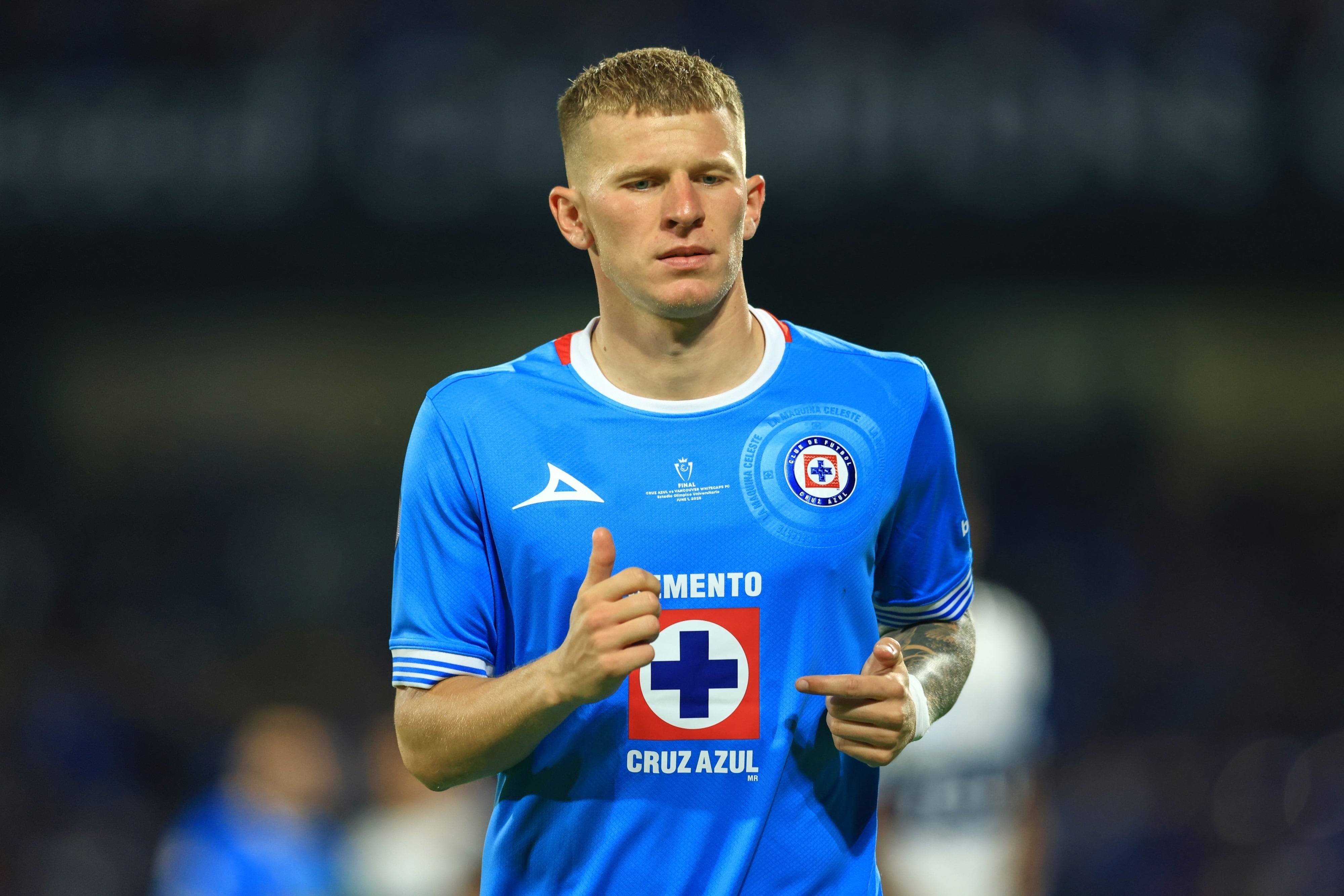 Mateusz Bogusz toma decisión que lo aleja de Cruz Azul