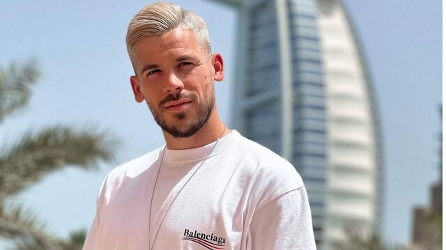 Reportan en estado grave al futbolista Carles Pérez tras ser mordido en los genitales por un perro