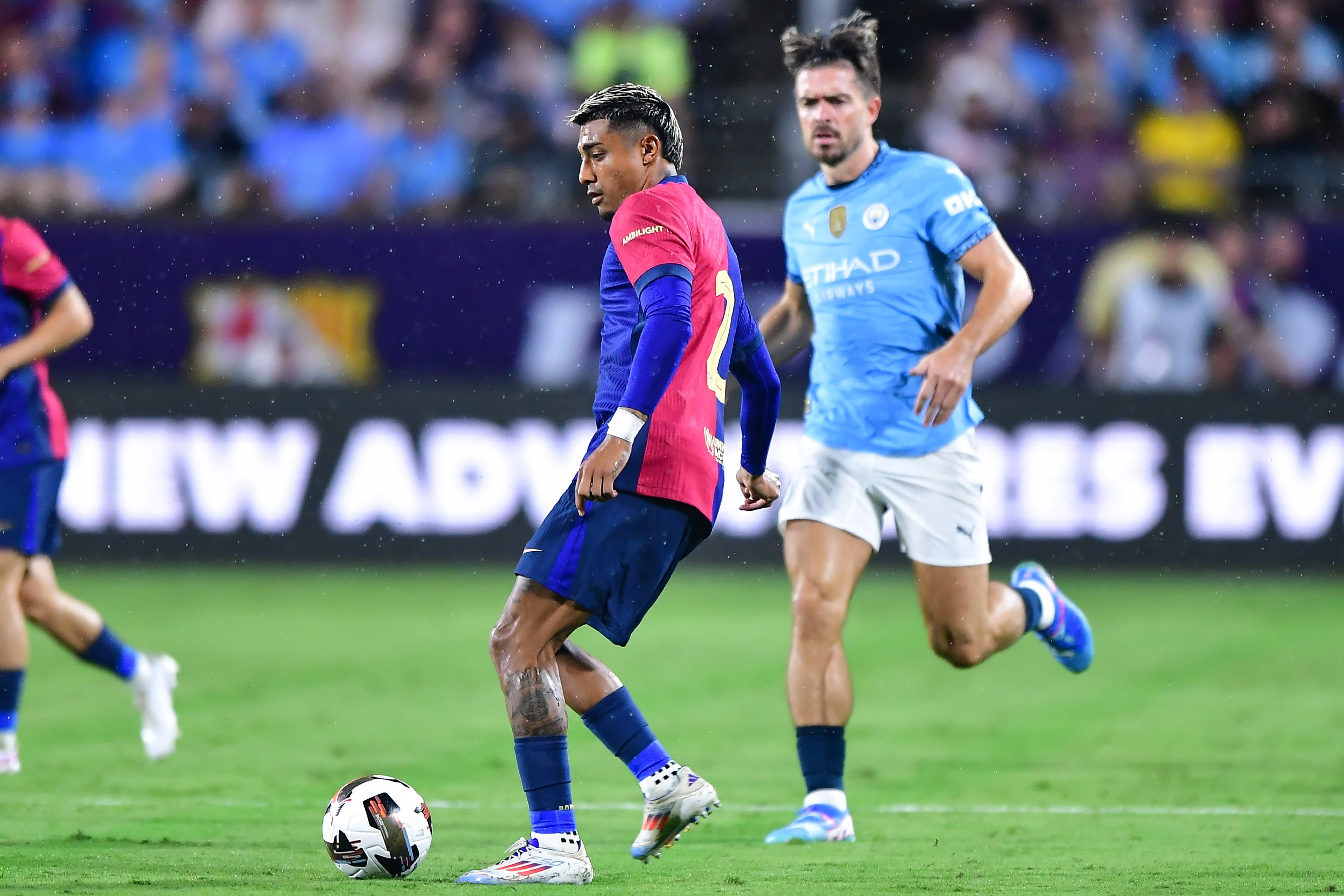 Julián Araujo con el FC Barcelona