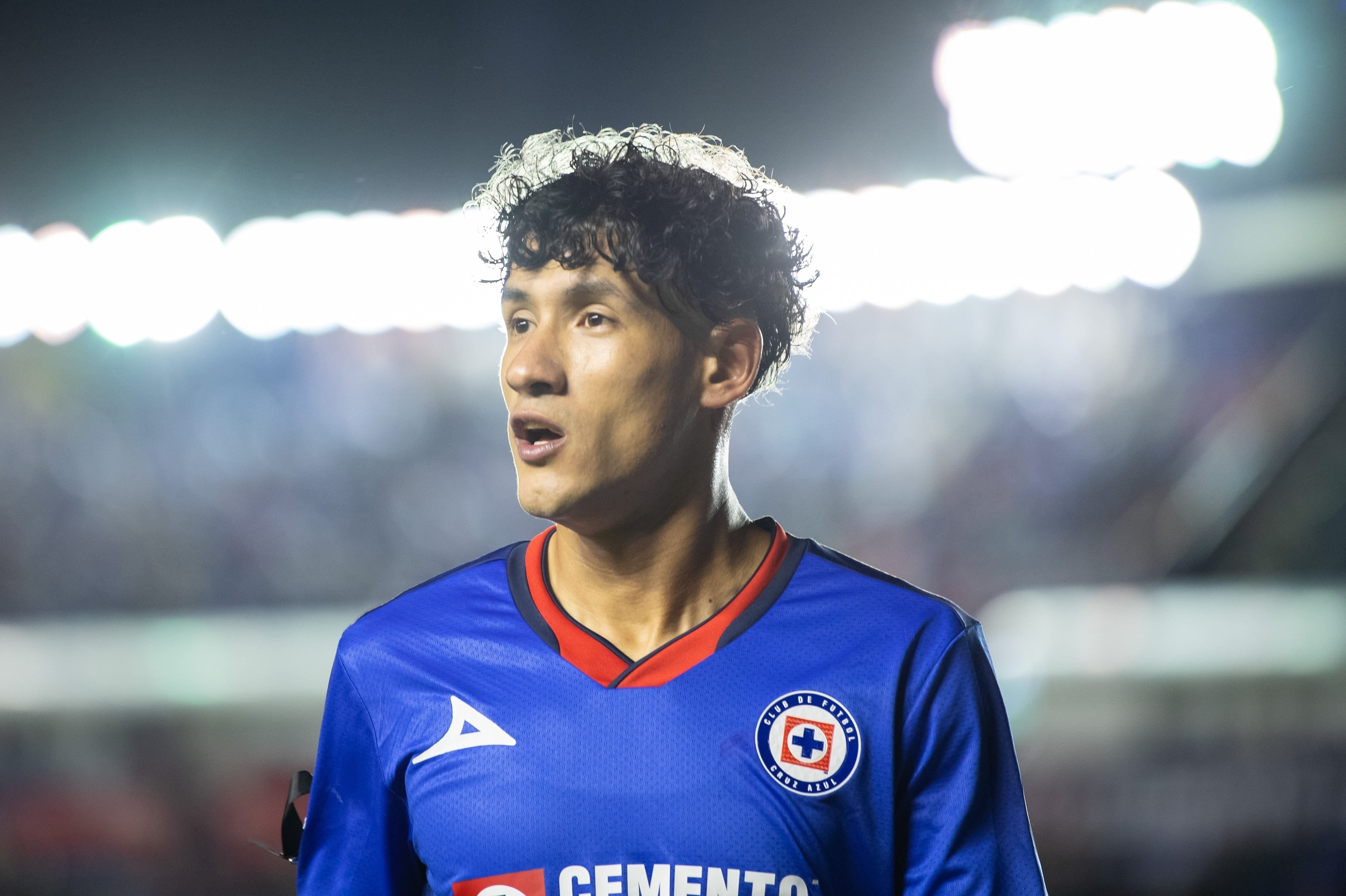 Uriel Antuna con Cruz Azul