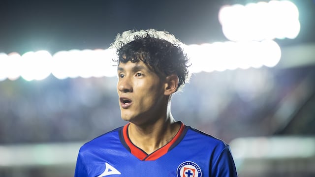Uriel Antuna con Cruz Azul