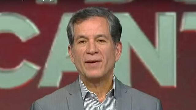 Javier Alarcón es criticado por comparar al Cruz Azul de Anselmi con el América de Beenhakker.