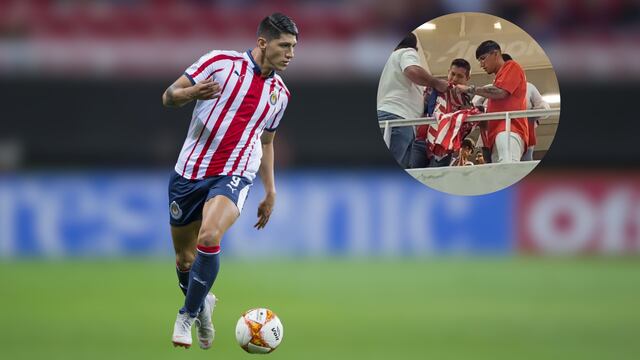 Captan a Alan Pulido en partido de Chivas.