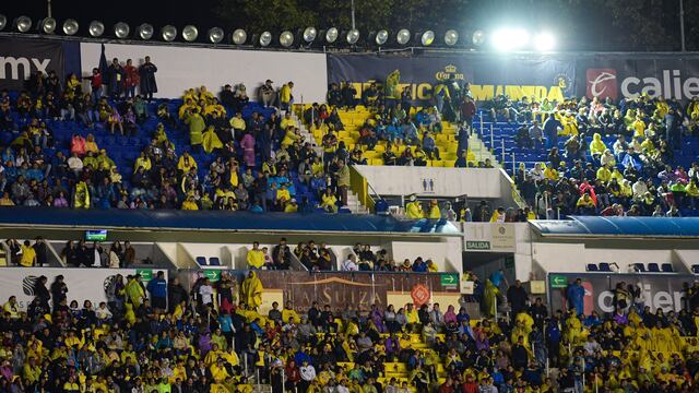 Aficionados en partido del América