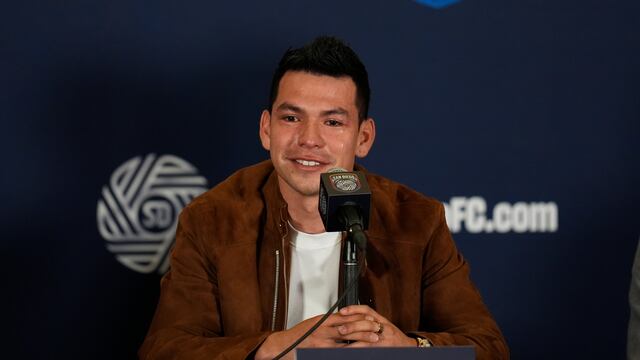 Chucky Lozano en su presentación con San Diego FC.