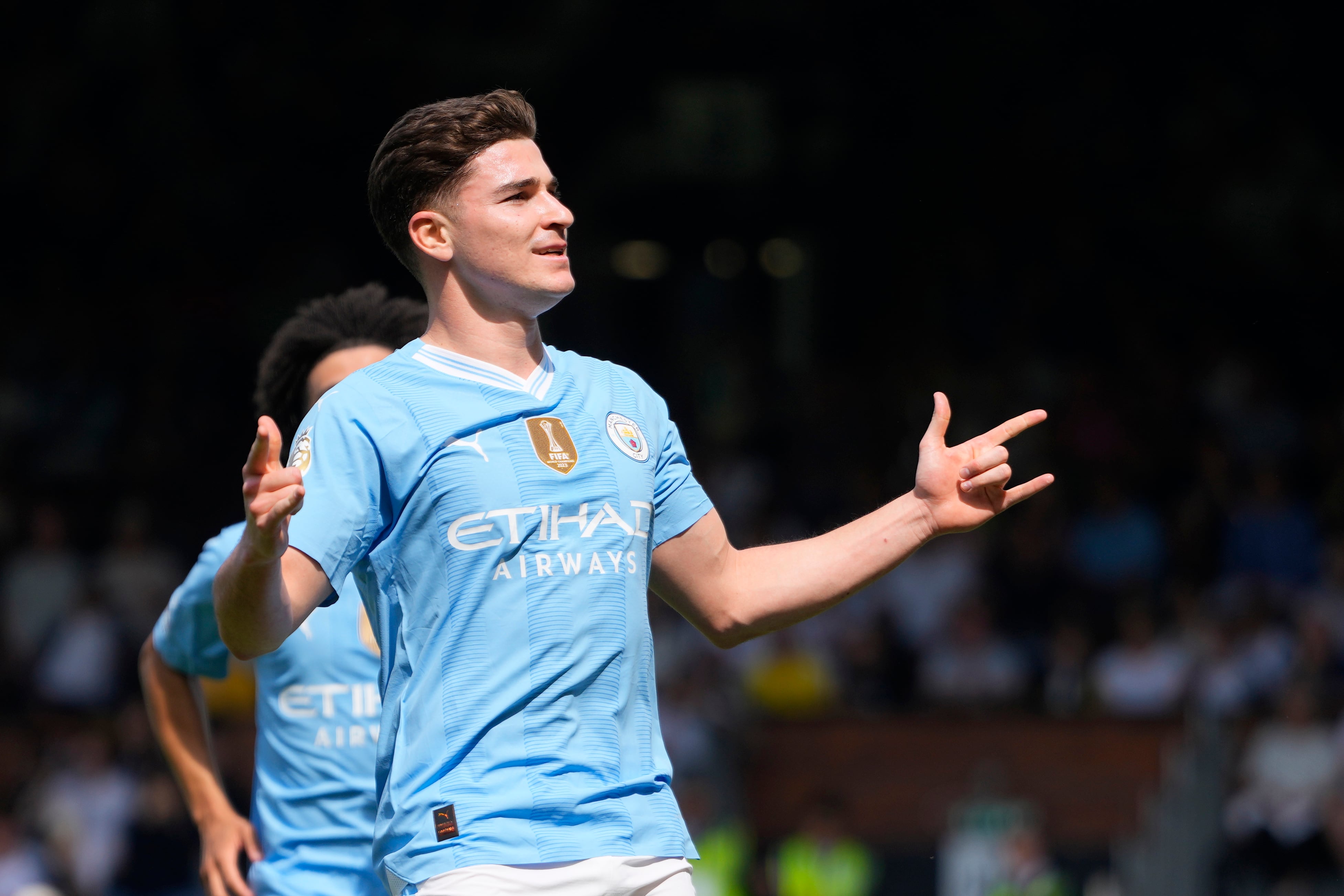 Julián Álvarez con el Manchester City