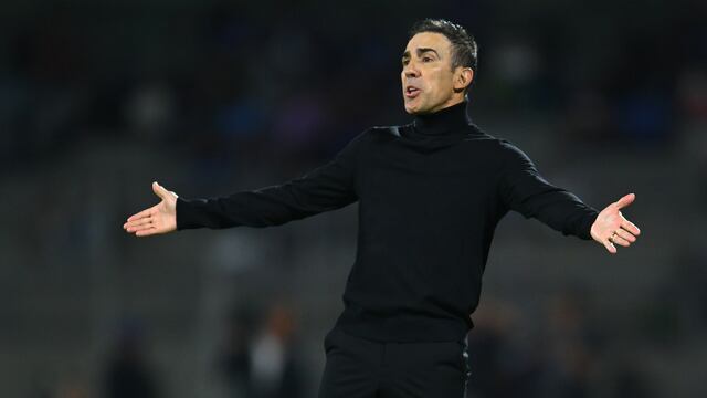 Vicente Sánchez podría tener los días contados en Cruz Azul luego de la eliminación ante América