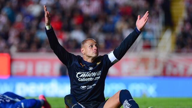 Revientan a Chicharito Hernández por su mensaje tras derrota de Chivas ante Necaxa