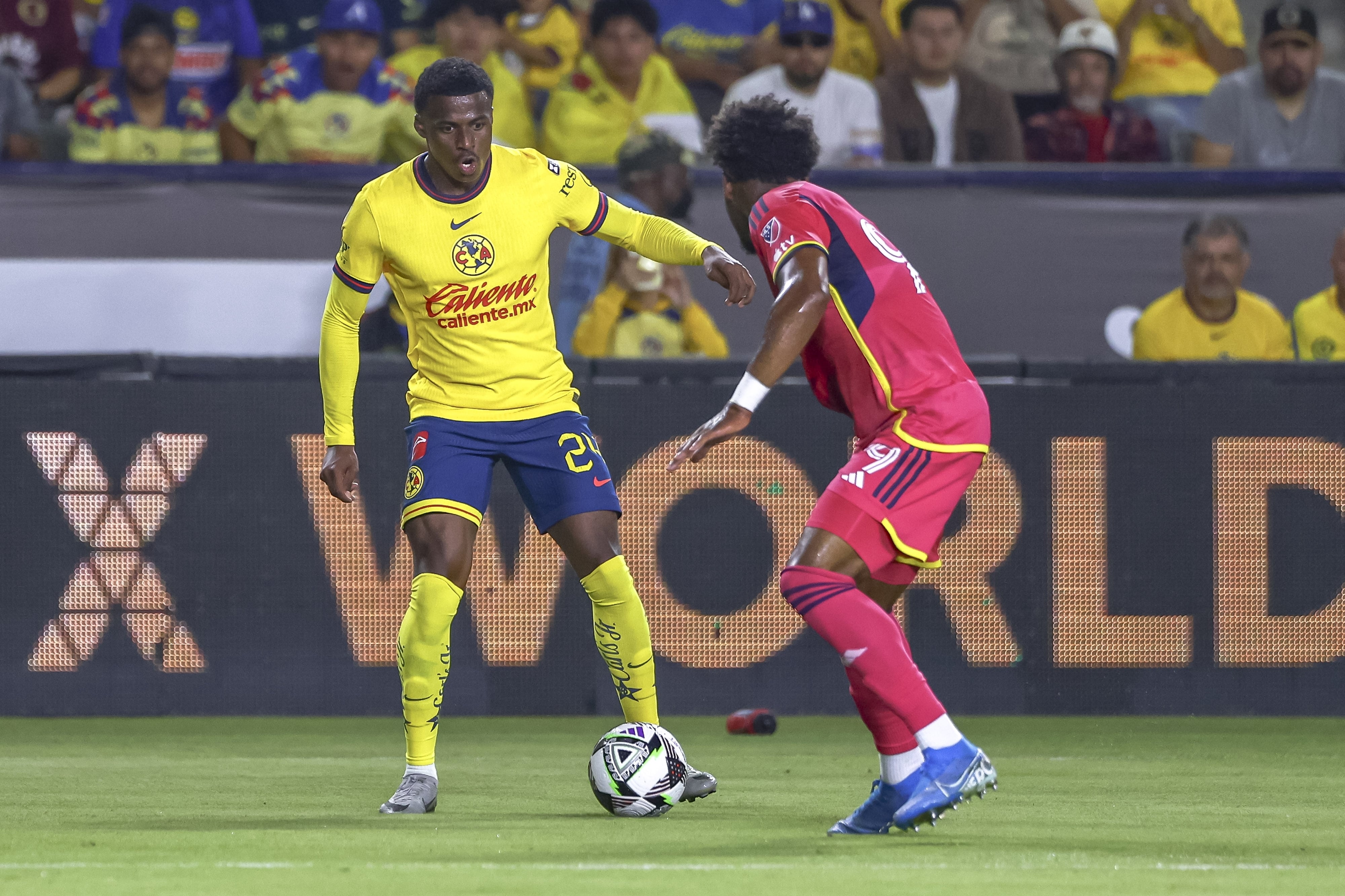 Javairo Dilrosun con América