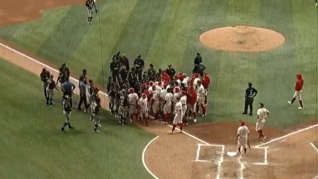 Se vaciaron las bancas en el Diablos vs Leones.