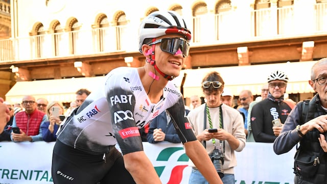 Isaac del Toro en UAE Tour 2026: Hora y dónde ver al mexicano en la Etapa 4