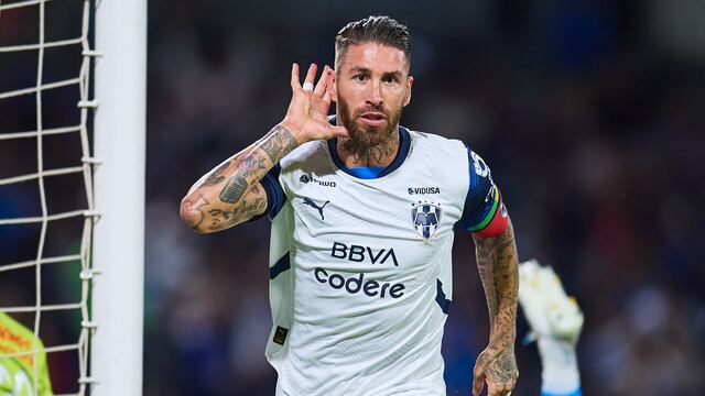 David Faitelson explota contra la afición de Cruz Azul por abuchear a Sergio Ramos