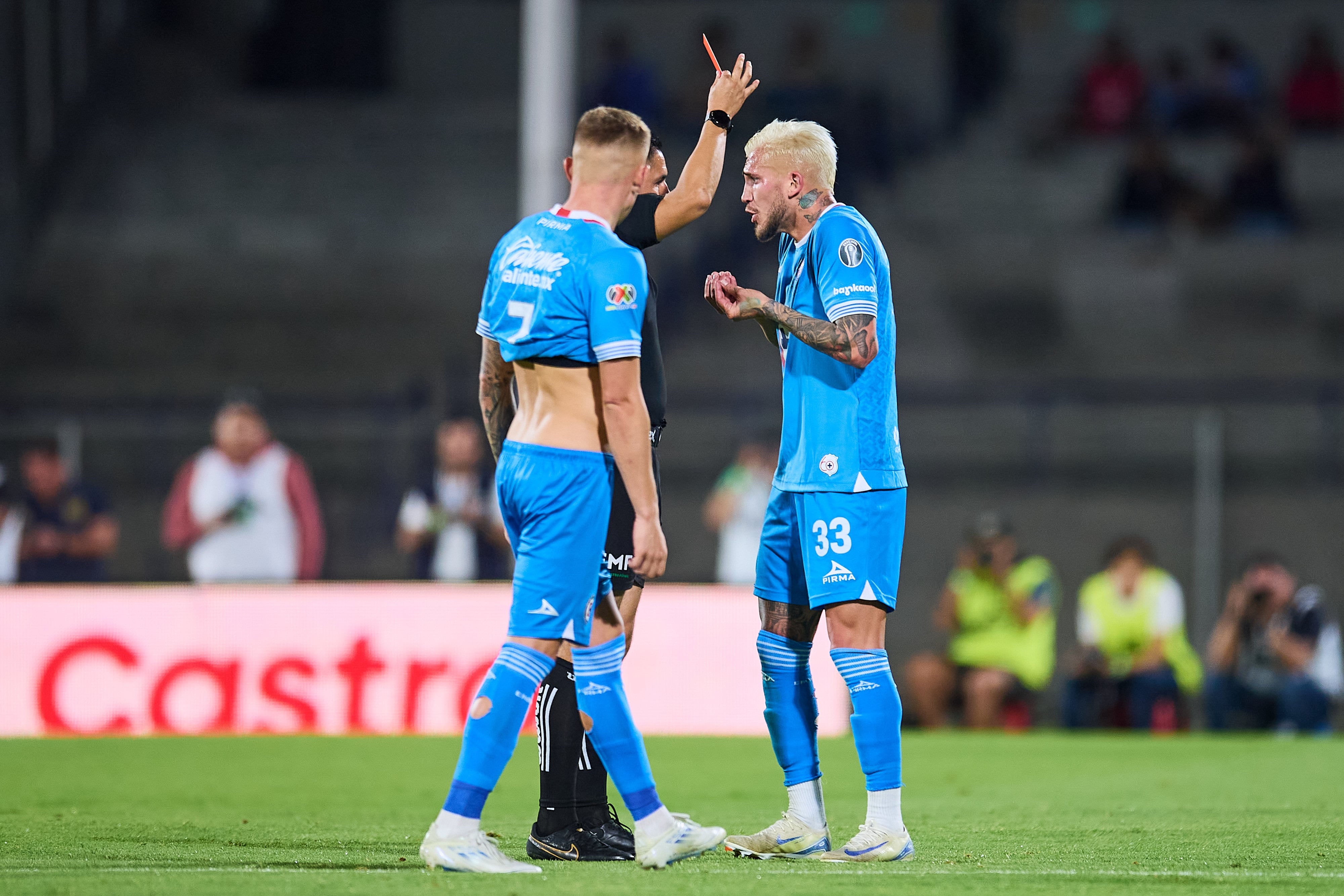 Gonzalo Piovi en el Cruz Azul vs Rayados.