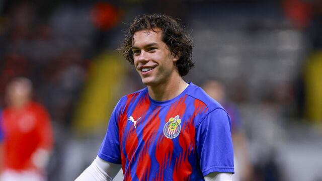 Cade Cowell con Chivas.