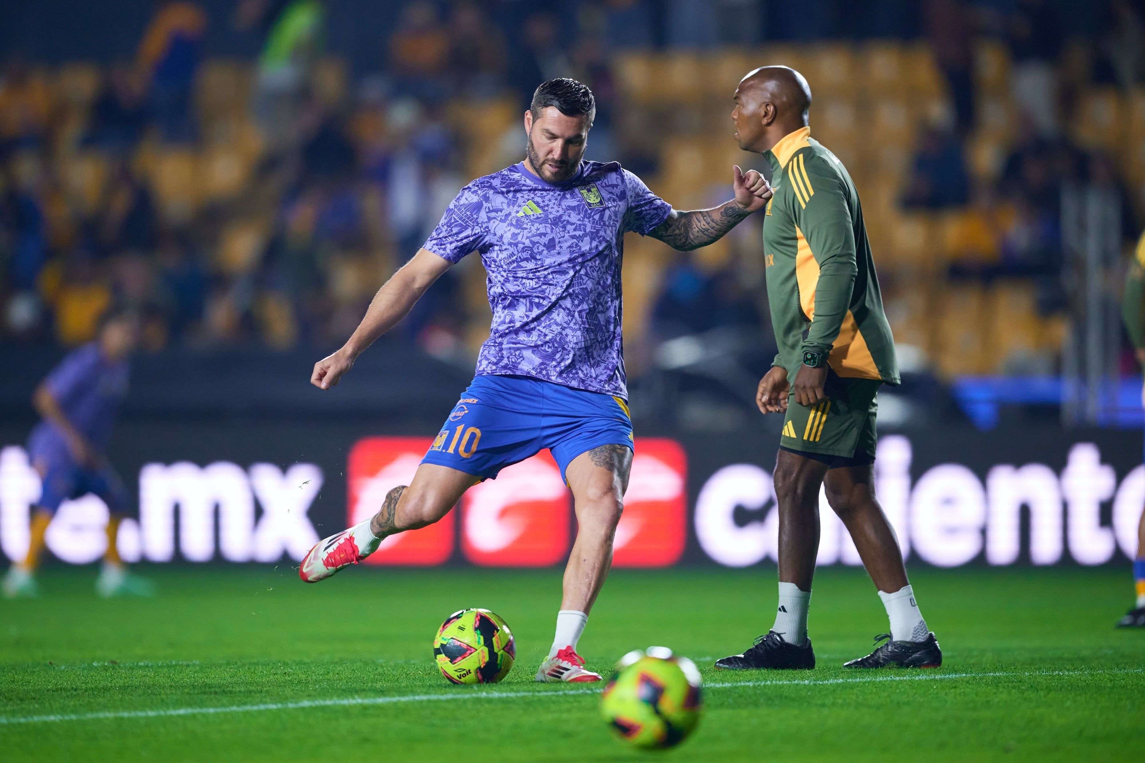 André-Pierre Gignac con Club Tigres.