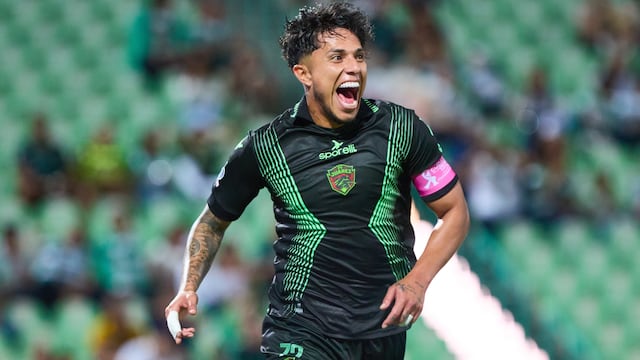 Carlos Salcedo, en su paso por FC Juárez.