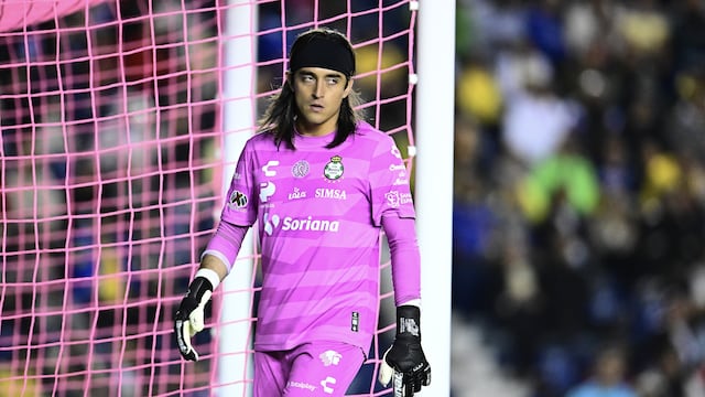 Carlos Acevedo con Santos Laguna.