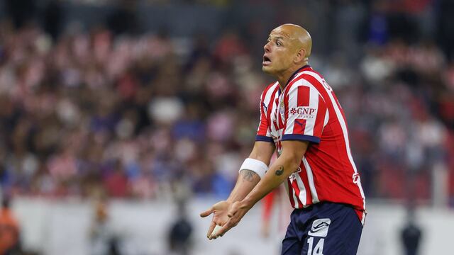¿Premio o castigo? Chivas revela si Chicharito estará disponible para partido vs Atlético de San Luis.