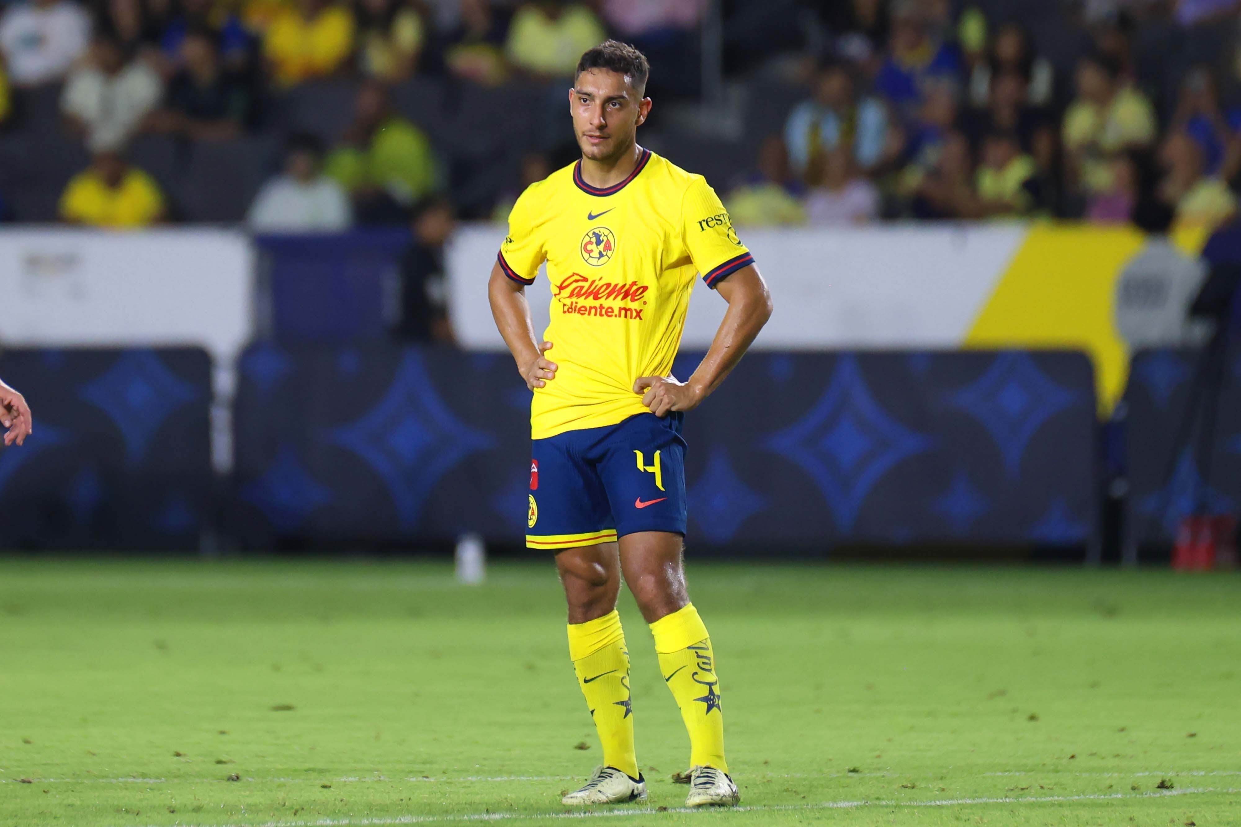 Cáceres es el defensa central de América con números más altos en los duelos mano a mano.