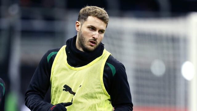 ¿No confía en Santiago Giménez? Nuevo DT del AC Milan buscaría fichar a otro delantero.