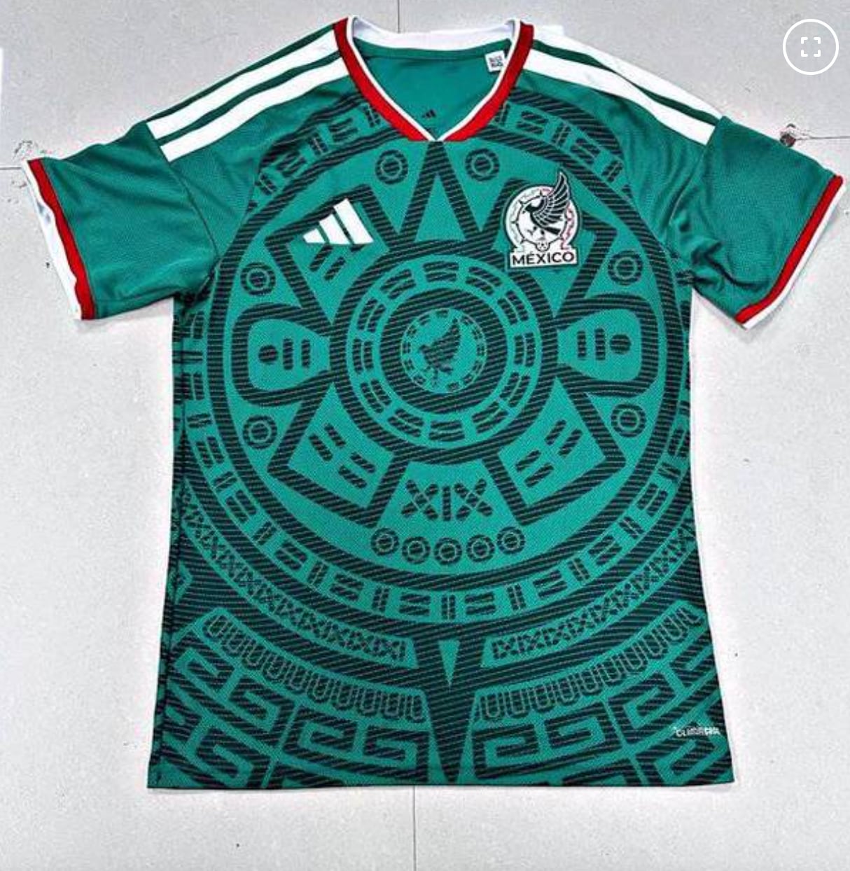 ¡Paren todo! Leyenda filtra sin querer los jerseys para el Mundial 2026; así luce el de la Selección Mexicana