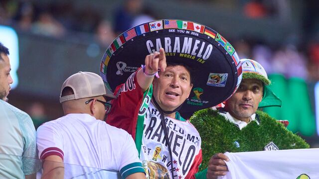 Caramelo, en un partido de la Selección Mexicana.