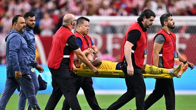 El Club América sufre otra lesión en partido contra el Club Chivas