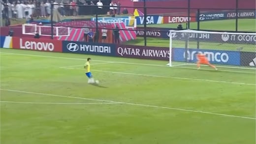 El mejor penalti de la historia se dio en el Brasil vs Paraguay del Mundial Sub-17 y quedó en video