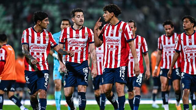 Chivas no puede pasar del empate ante el Tapatío; Chicharito fue titular con Milito.