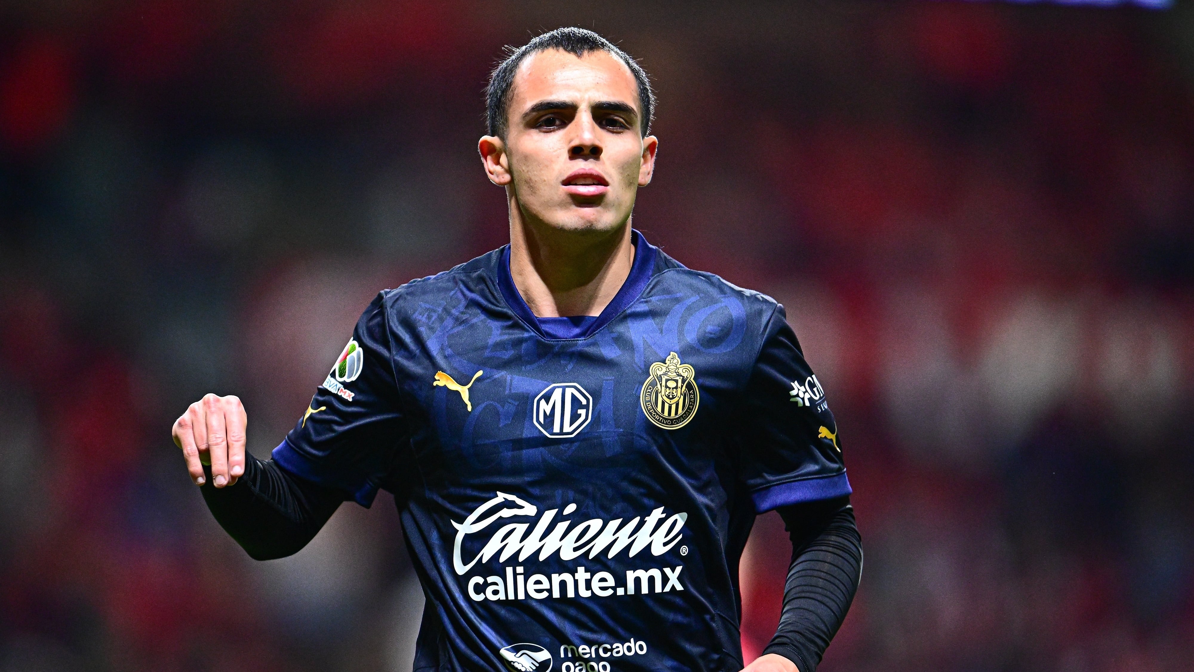 Hugo Camberos, mediocampista de Chivas.