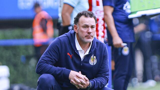 Gabriel Milito, director técnico de Chivas.