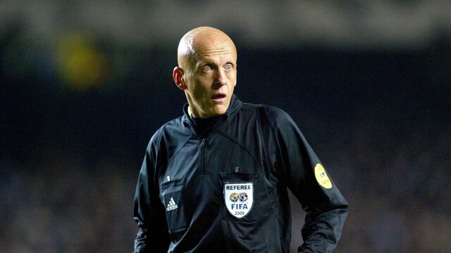 La polémica regla que el legendario Pierluigi Collina propone para cambiar los penaltis en el futbol