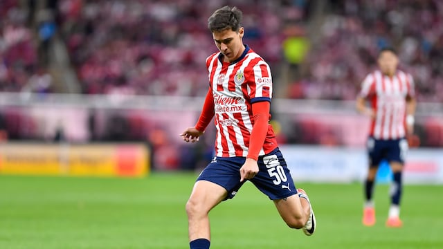 Chivas ni ficha ni vende; tira fichaje de Mateo Chávez con un histórico de Países Bajos