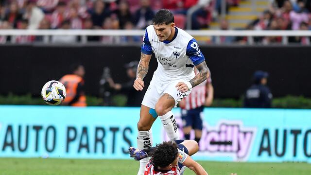 Le anulan gol a Rayados de Monterrey en partido contra el Club Chivas