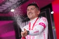 Carapaz devuelve la gloria al EF y hace vibrar a Latinoamérica