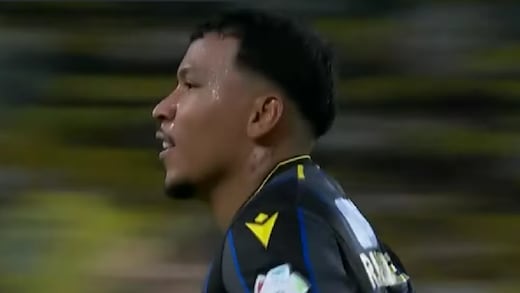 ¿Se acuerdan de Roger Martínez? La está rompiendo en la Liga de Arabia y pelea codo a codo con Cristiano Ronaldo