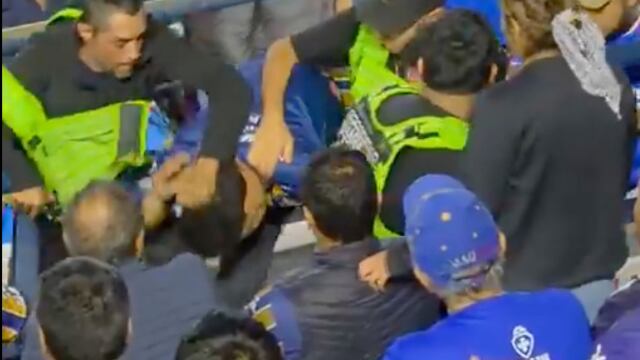 Captan brutal enfrentamiento entre seguridad y fan de Atlético San Luis en el Alfonso Lastras