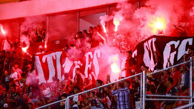 Barra de la Liga MX se manifiesta contra su directiva.