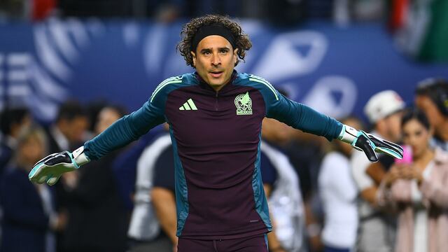Memo Ochoa está de vuelta; el portero mexicano volvió al once con el AVS de Portugal