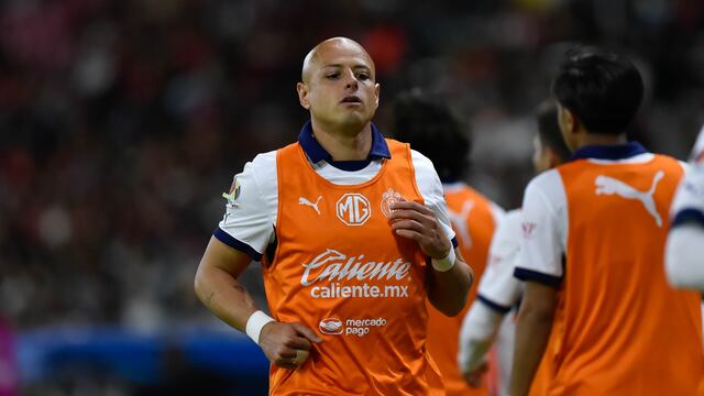 Gerardo Espinoza le faltó el respeto al al Chicharito Hernández por no meterlo en el Atlas vs Chivas