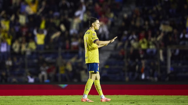 Álvaro Fidalgo con América.