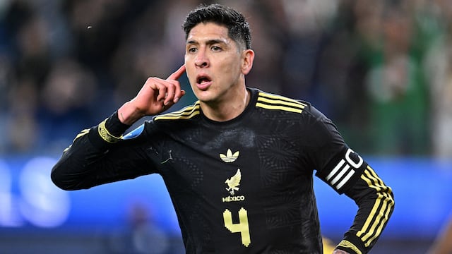 ¡Se va de la Premier! Aseguran que Edson Álvarez se irá del West Sam en este mercado de verano.