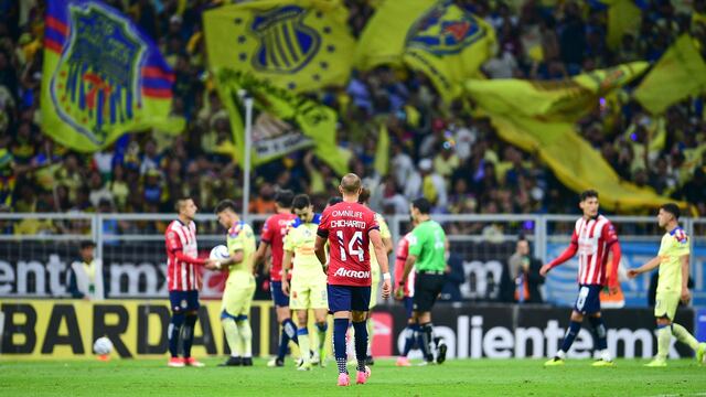 Chicharito Hernández en el América vs Chivas.