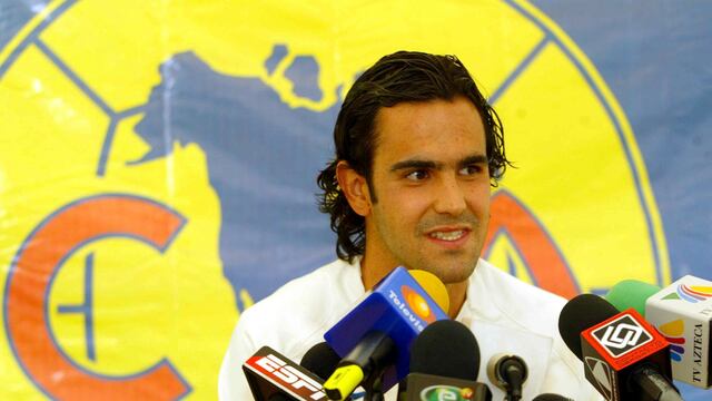 Santiago Fernández vuelve a la vida pública como coach; se inspiró en su partido ante Haití