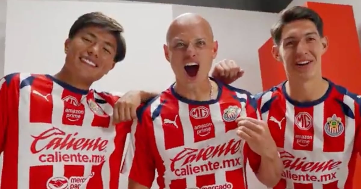 Chivas presenta su nueva playera y ya la están tundiendo por tener ...