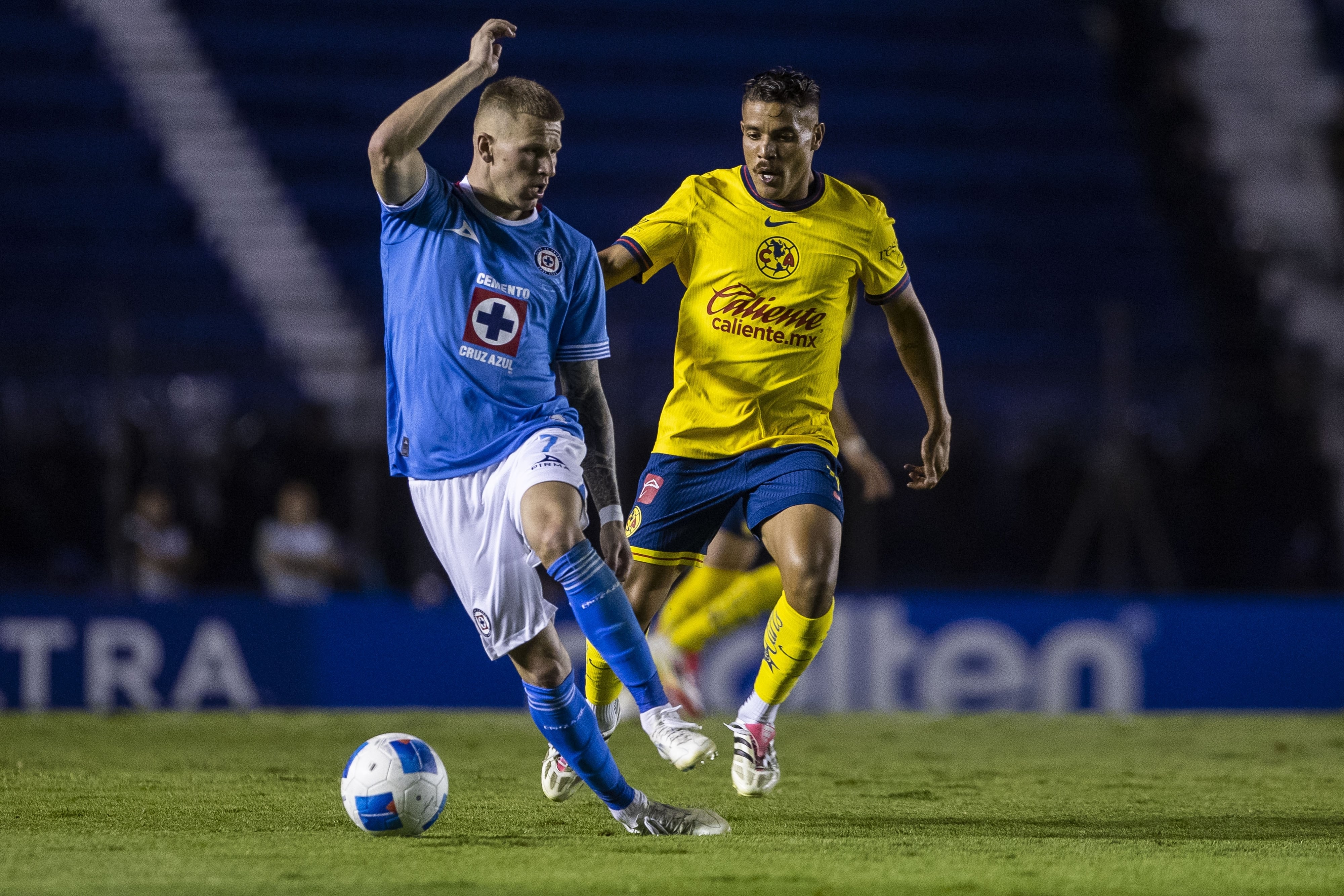 Mateus Bogusz y Jonathan Dos Santos.