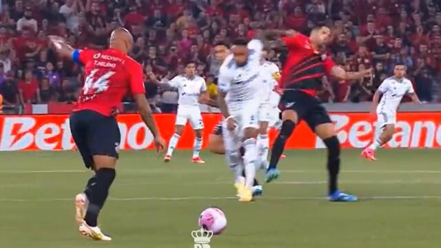 La insólita jugada que provocó la expulsión más rápida en la historia del futbol