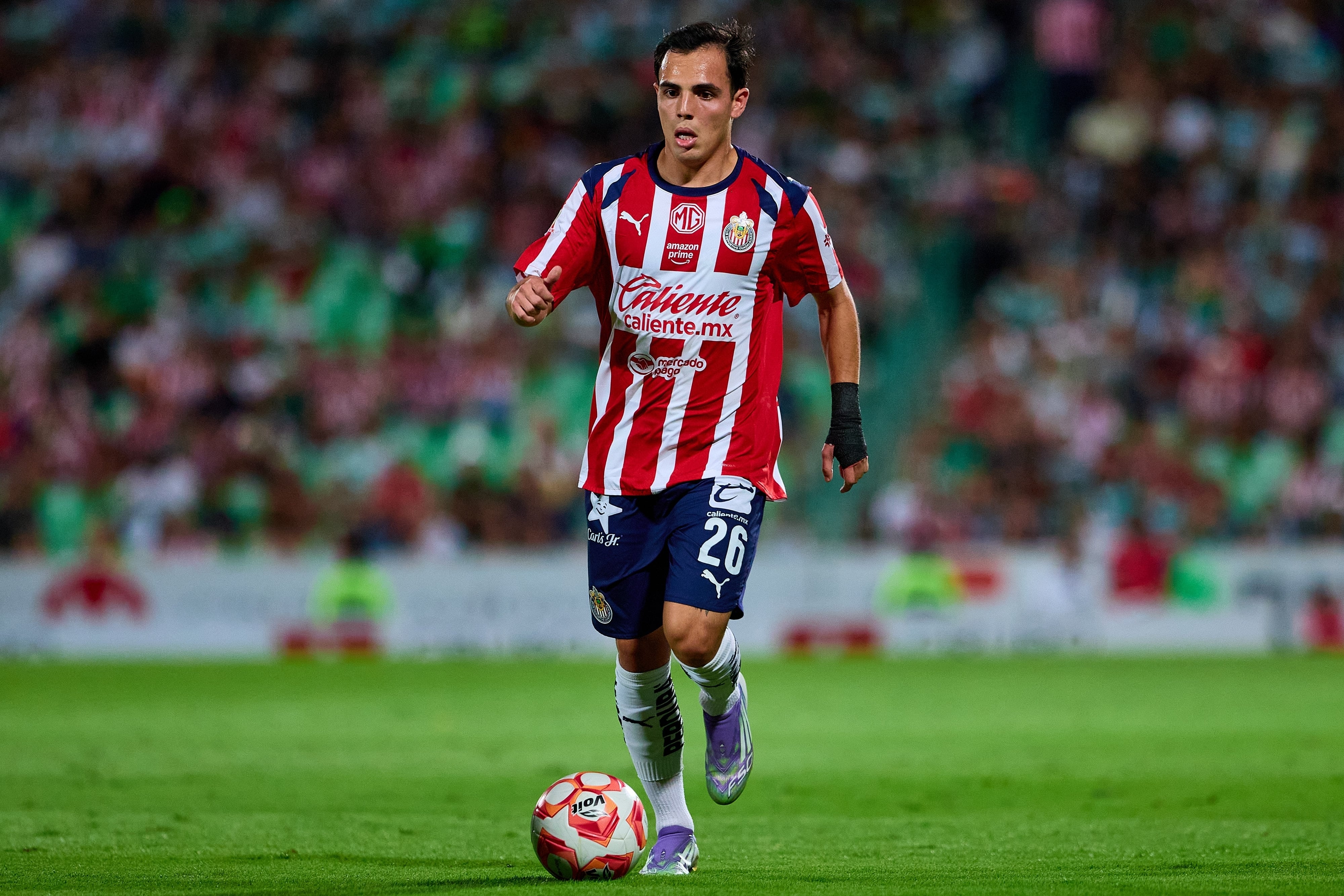 Hugo Camberos, futbolista de Chivas.